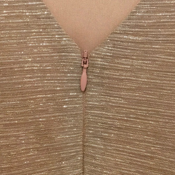 NWT Betsy & Adam Metallic Cape Gown Gold/Silver Size 6 - Picture 8 of 16